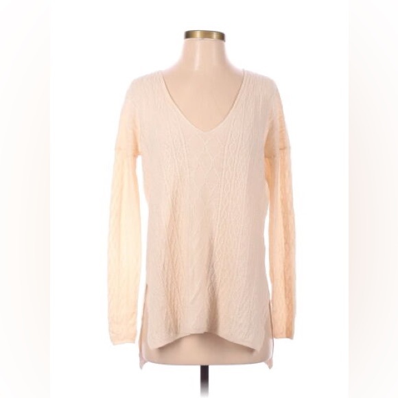 Babaton Linen V-Neck Sweater - Picture 1 of 6